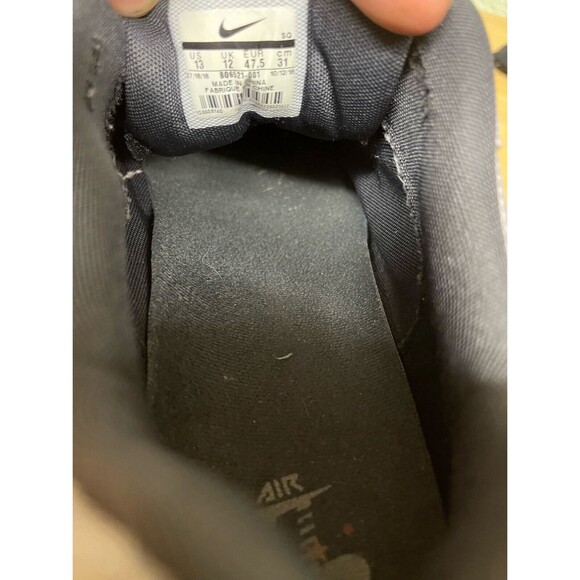 Athletic_Shoes
